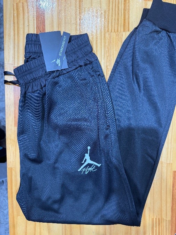 Producto - Pantalón friza invisible Jordan