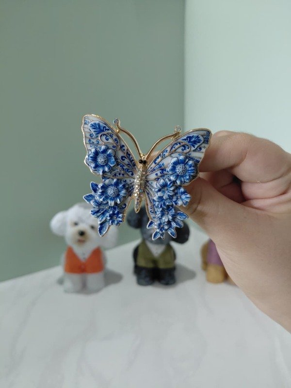 Producto - Prendedor metalizado - Mariposa celeste