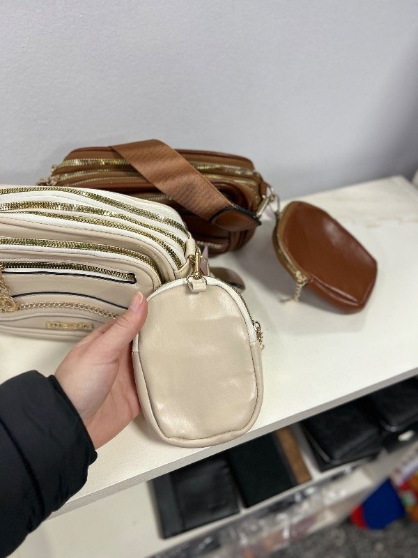 Producto - Cartera bandolera de cuerina con monedero - 2