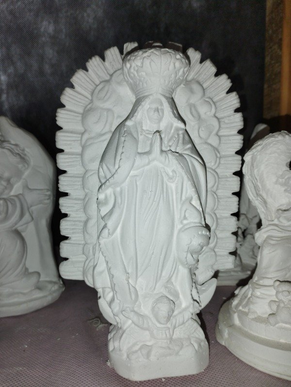 Producto - Vírgenes 22cm y otros