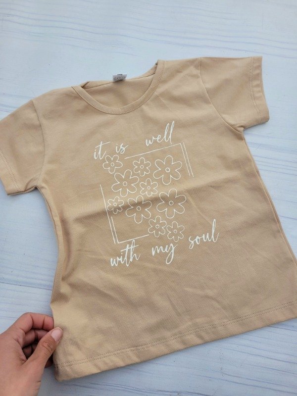 Producto - REMERA FLORCITAS BEIGE - TRANSFERENCIA 8.925 - 2