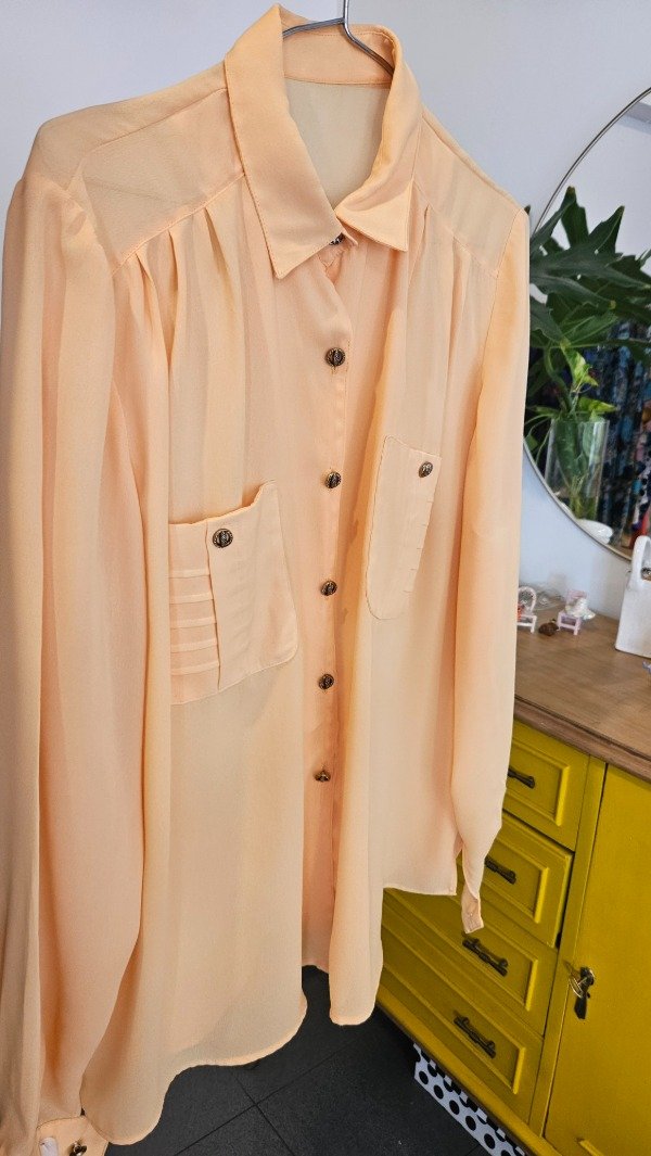 Camisa Amarilla. — imagen 3