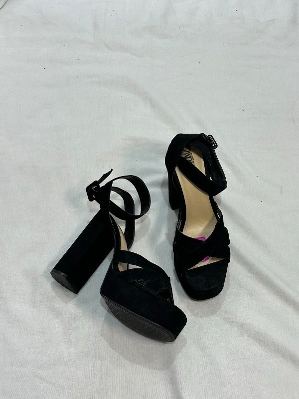 Producto - Sandalias gamuza ZARA T39 - 0
