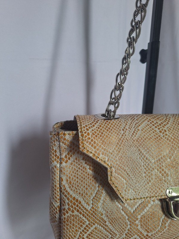 Producto - CHANEL amarillita - 4
