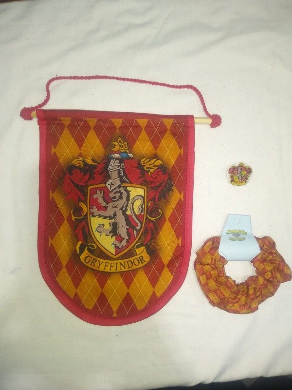 Producto - Combo Gryffindor 3 c/banderín