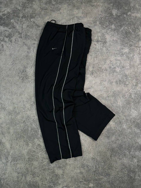 Producto - TRACKPANT NIKE 2 LINEAS (L)