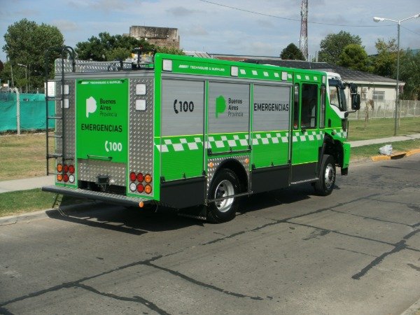 Producto - Autobomba Urbana Modelo W 4000 montada sobre Ford cargo 1723 4x4