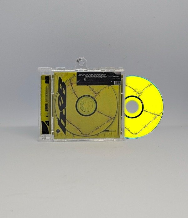 Producto - Beerbongs and Bentleys - Llavero CD