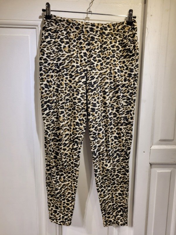 Producto - Jogging VER animal print leopardo Talle S - PRECIO: 32X