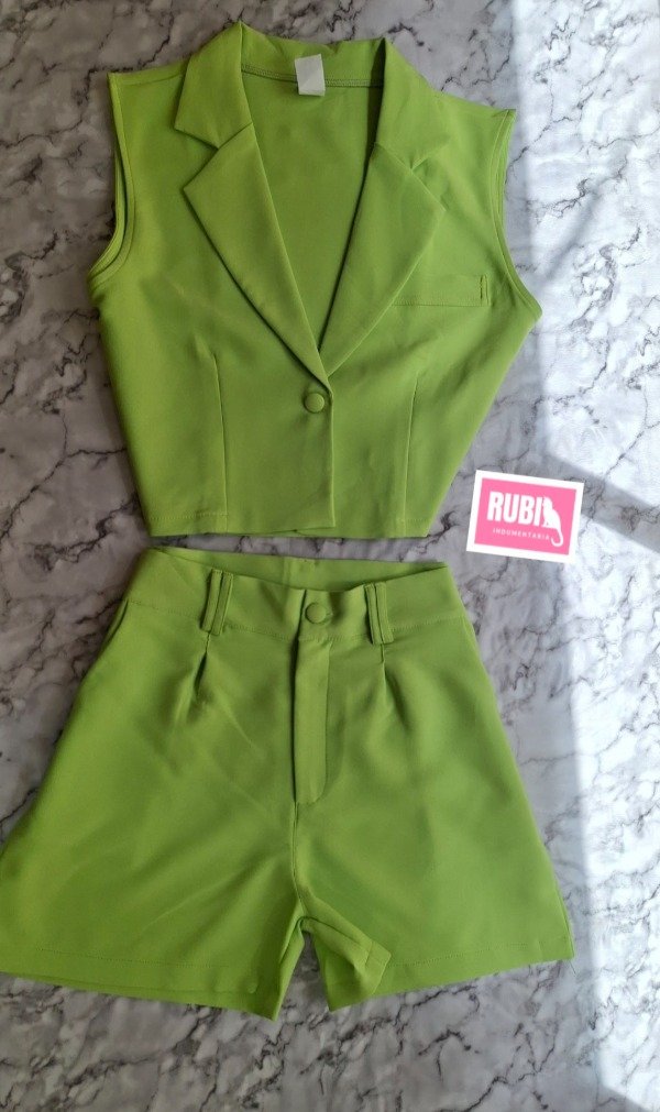 Producto - Conjunto sastrero