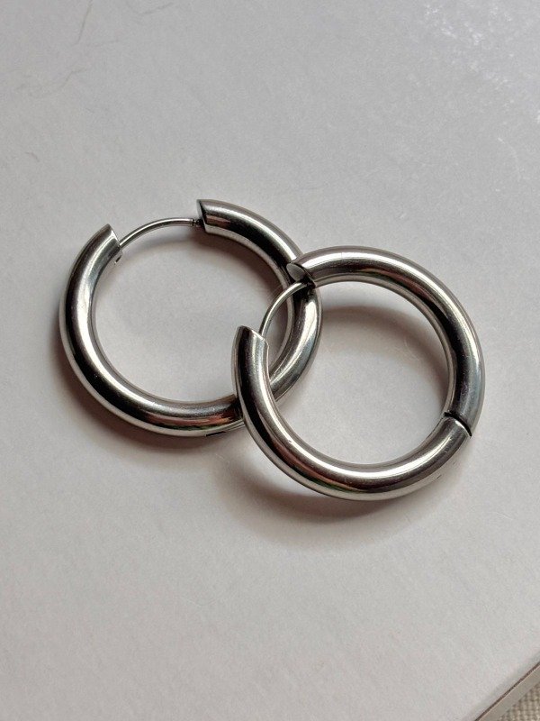 Producto - Argollas de acero Plateadas