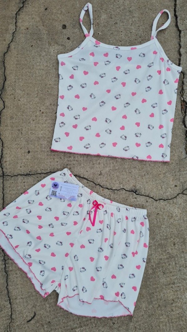 Producto - Pijama kitty cute blanco