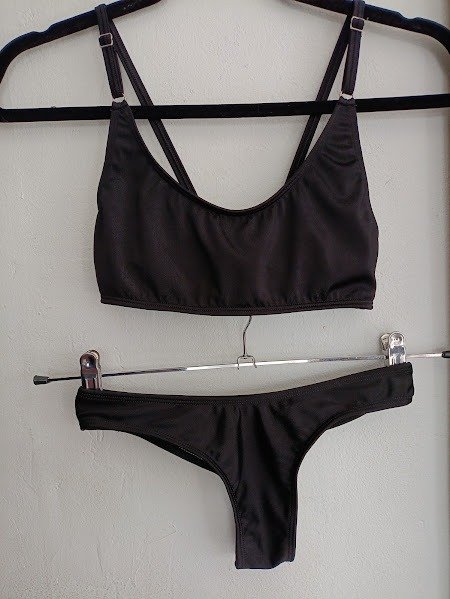 Producto - Bikini. Top regulable  + Colaless  MODELO 6