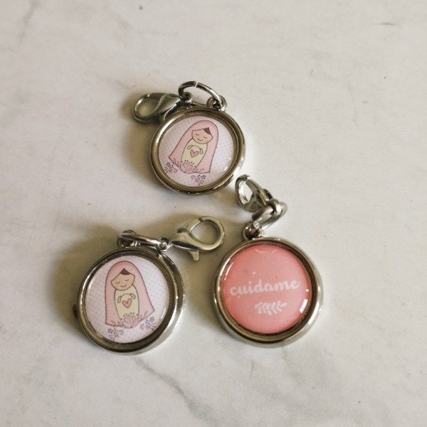 Producto - Medallitas para colgar Virgen Dulce Espera (rosa)