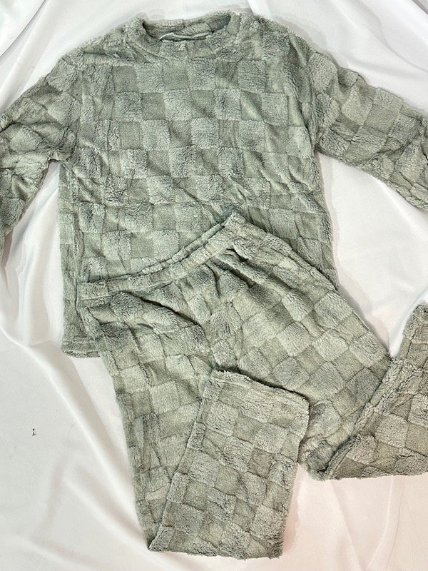 Producto - PIJAMA completo 42 al 48/50 de pantalón