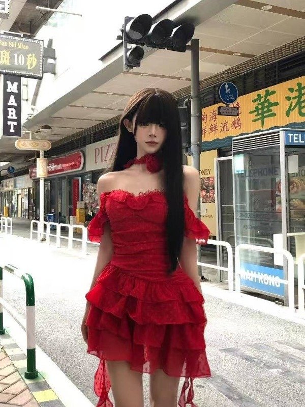 Producto - Vestido corto rojo a lunares