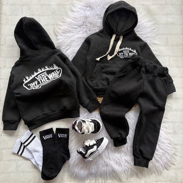 Producto - Conjunto vans negro talles hasta 4 años