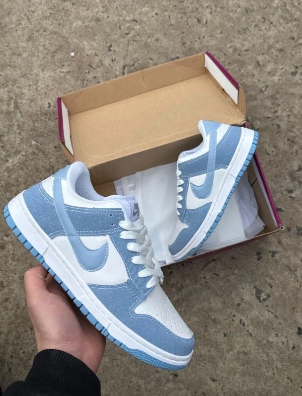 Producto - Nike Sb Glitter  - celeste