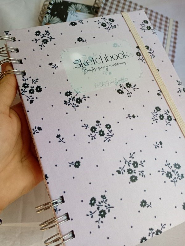 Producto - SketchBook A5 black flower - 2