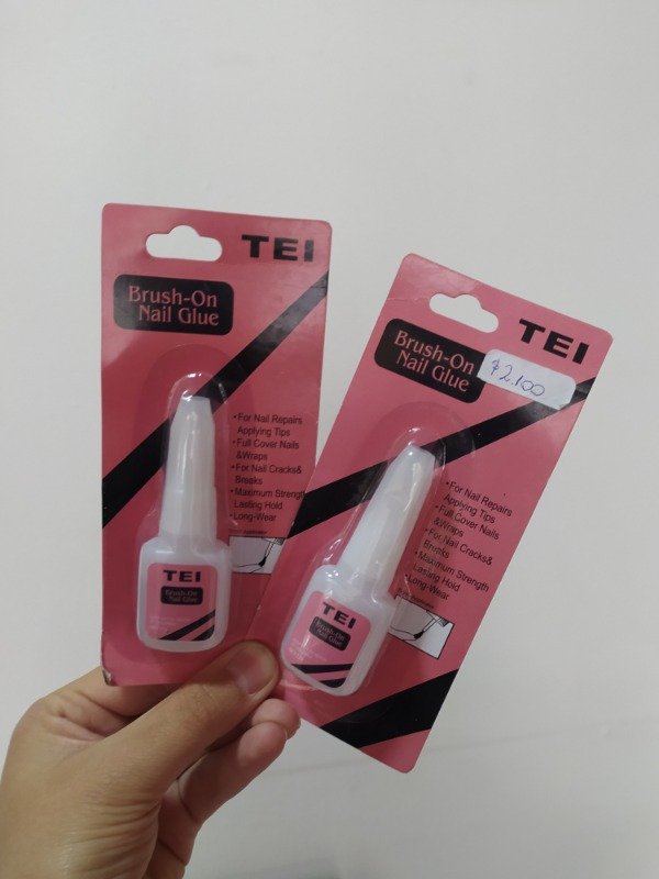 Producto - Pegamento de uñas Tei