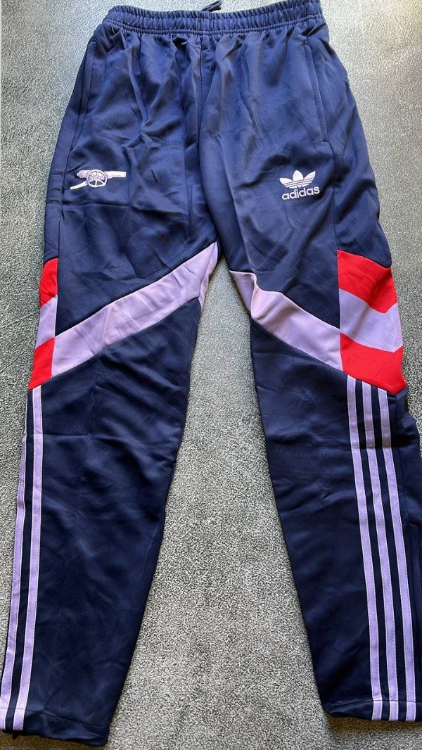 Producto - Pantalon con cierre en el tobillo Icon Arsenal
