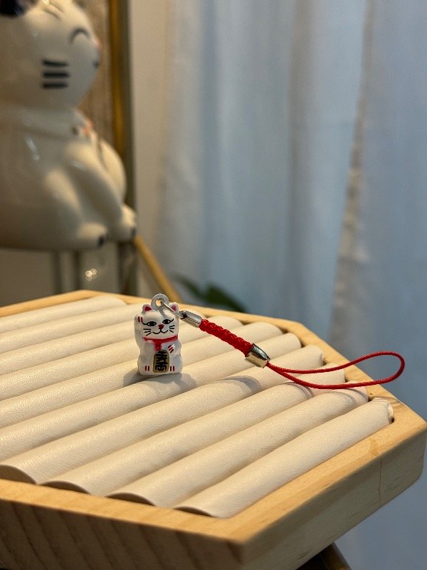 Producto - Cuelga celu Gatito blanco