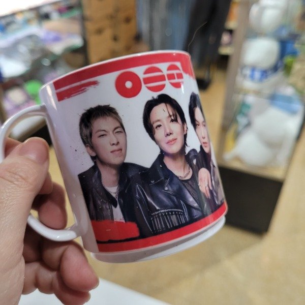Producto - TAZA DE POLIMERO BTS ARIRANG