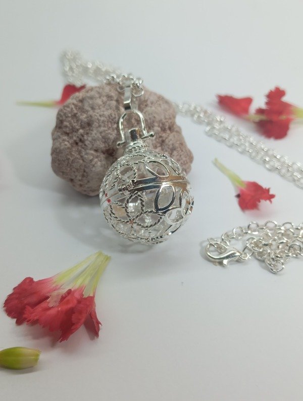 Producto - Relicario para piedras en baño en plata con cadena incluida