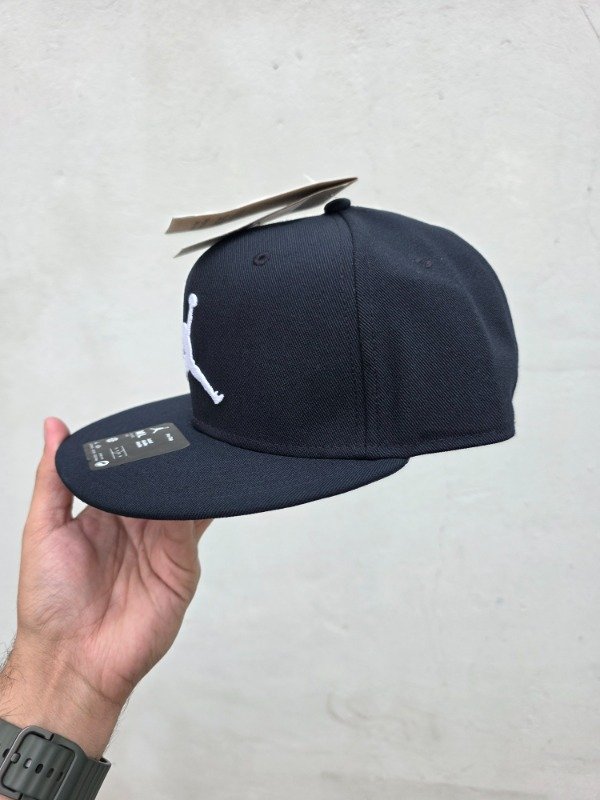 Jordan brand pro snapback black/white — imagen 5