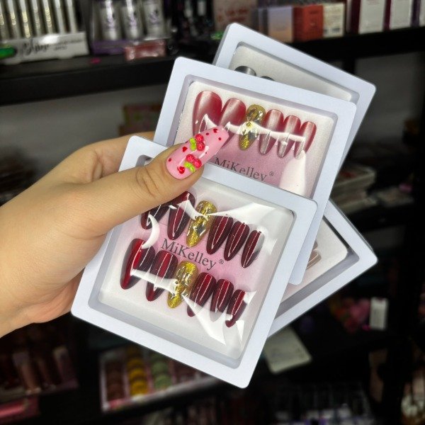 Producto - Uñas Press On con Set de Aplicacion Ojo de Gato