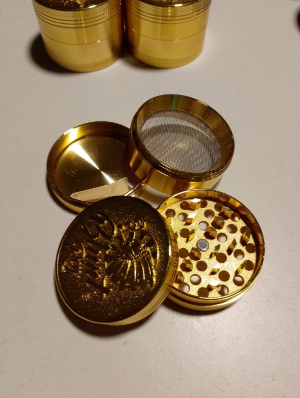 Producto - PICADOR METAL 4 PARTES DORADO - BLUNT REY - 1