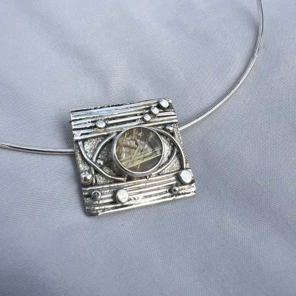 Producto - COLLAR GALAXIA CON CUARZO RUTILADO DORADO - 0