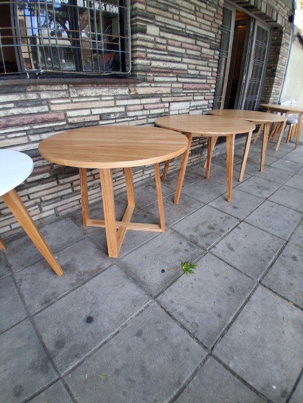 Producto - Mesa Redonda Pata Cruz - 1