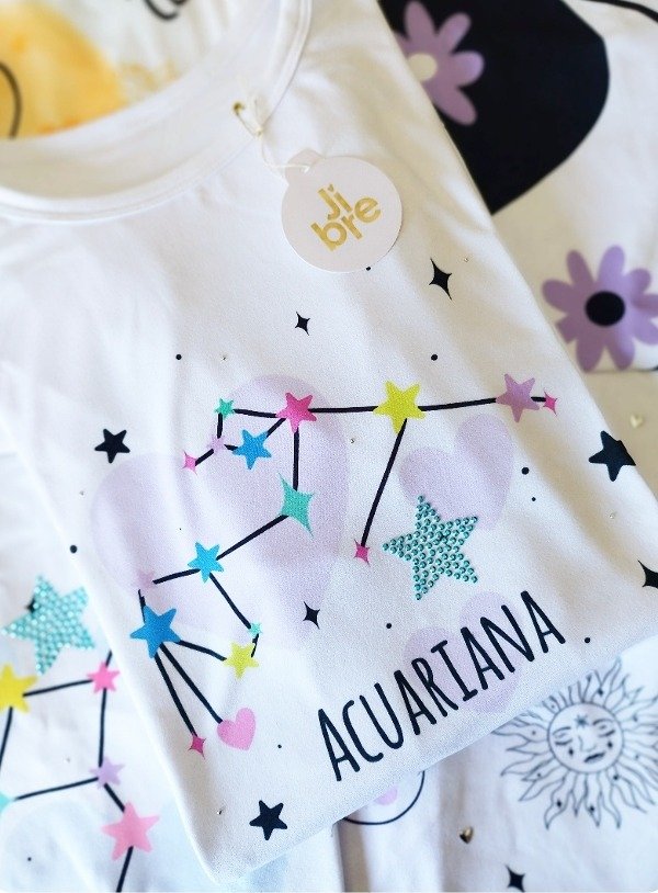 Producto - Remera "ACUARIANA"