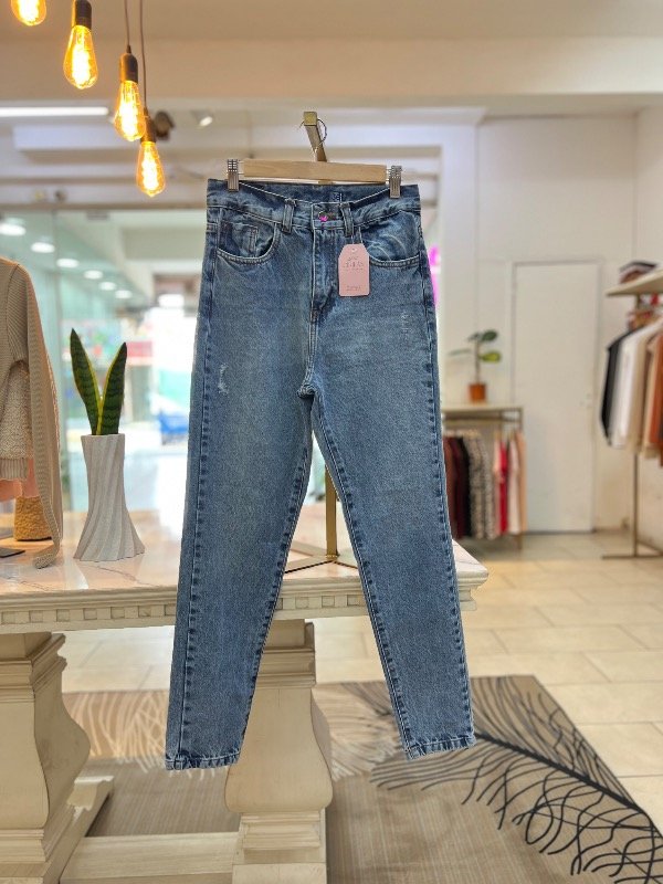 Producto - Jean mom clásico (Azul claro) 0617 - 0
