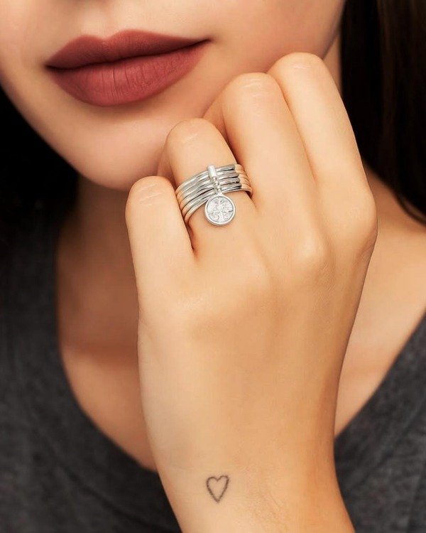 Producto - Anillo de Plata 925 - Multiples anillos con dije de San Benito