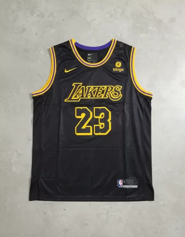 Producto - Lebron James - Mamba edition - Lakers