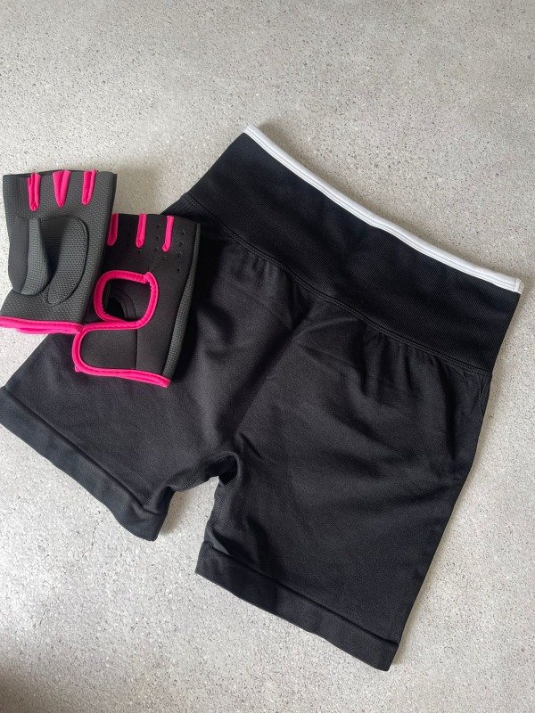 Producto - Short negro sin frunce