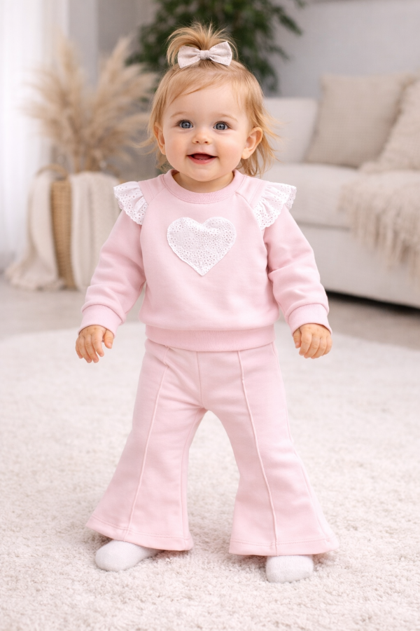 Producto - CURVA CONJUNTO CORAZÓN (BUZO + PANTALÓN OXFORD)