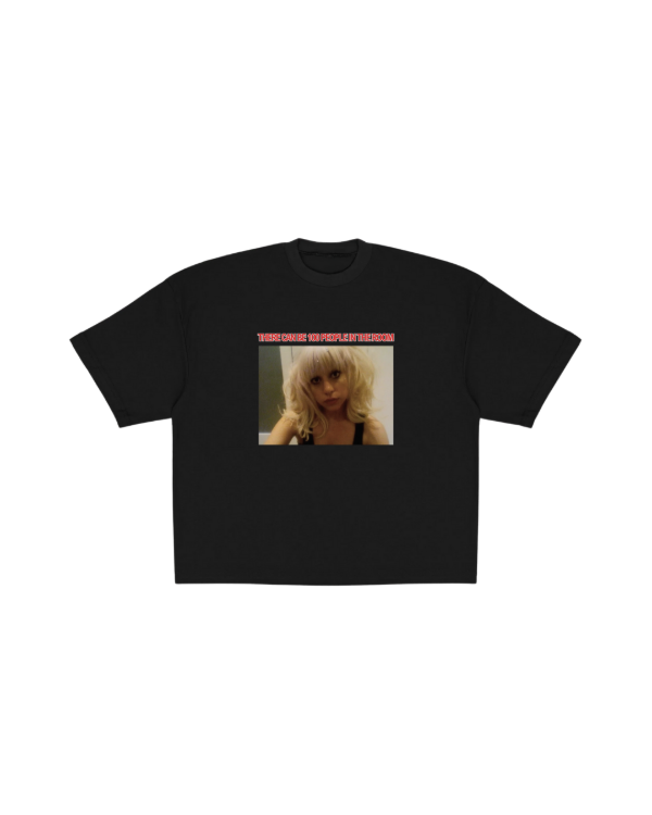 Producto - REMERA 100 PEOPLE IN A ROOM