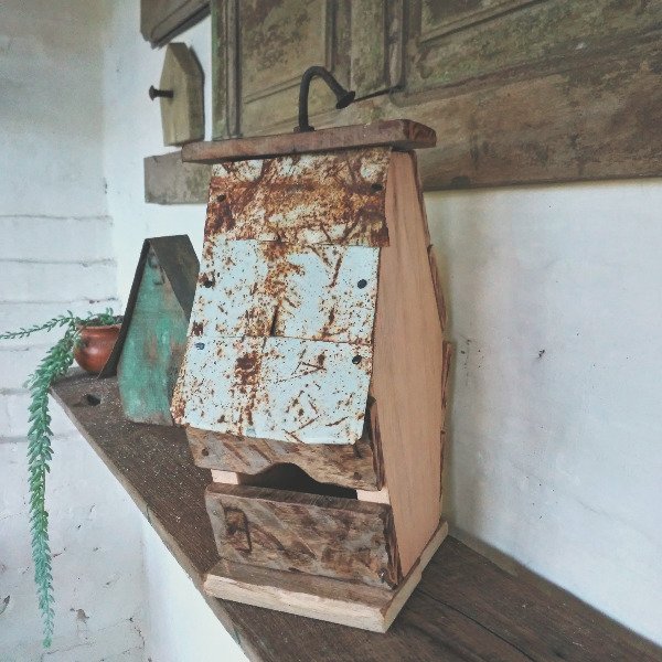 Producto - Casita ave colgante