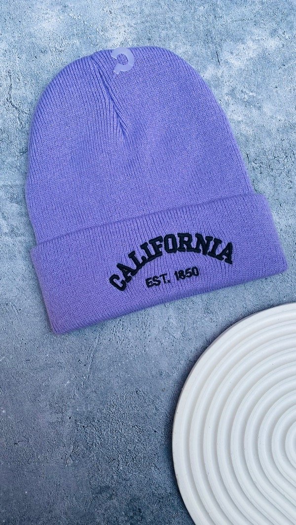 Producto - GORRO LANA CALIFORNIA VIOLETA