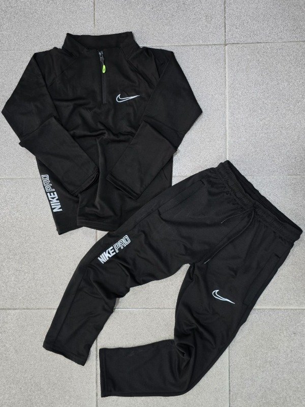 Producto - Conjunto Térmico Nike Buzo y Pantalón Tela Lycra Niño