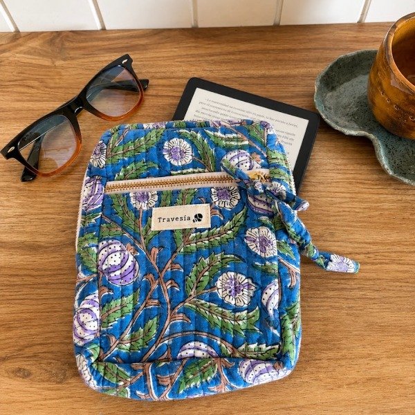 Producto - Funda Kindle Amalia