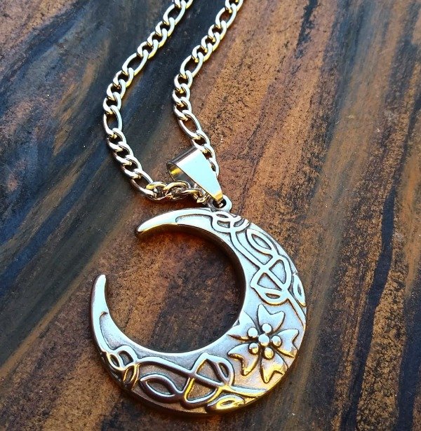 Producto - Dije Luna Labrada