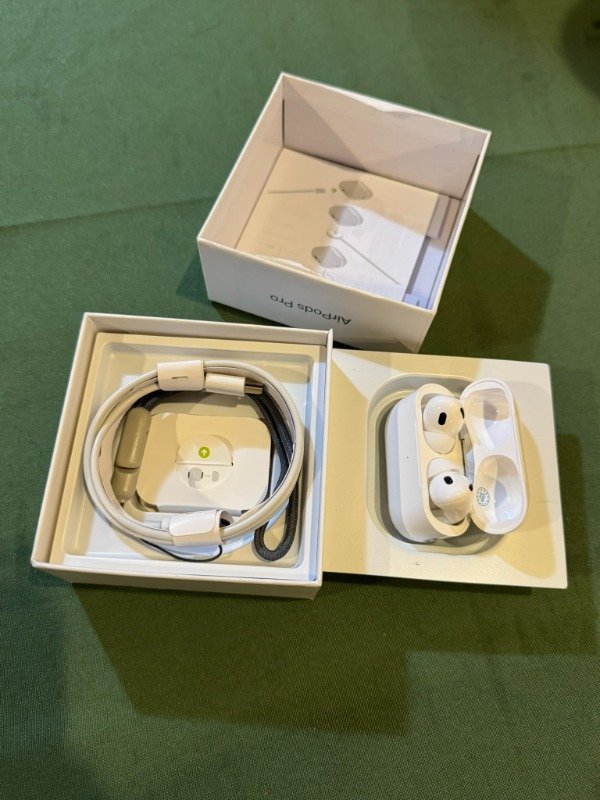 Producto - AirPods 2da Generación - 2