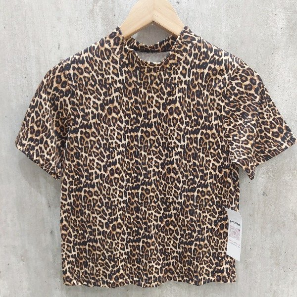 Producto - TOP ANIMAL PRINT MANGA CORTA