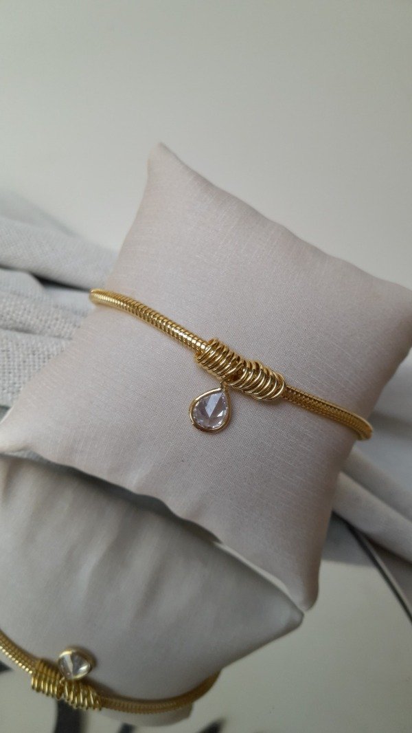 Producto - Pulsera cordón con gota zirconia laminado en oro 18k, ideal para personalizar