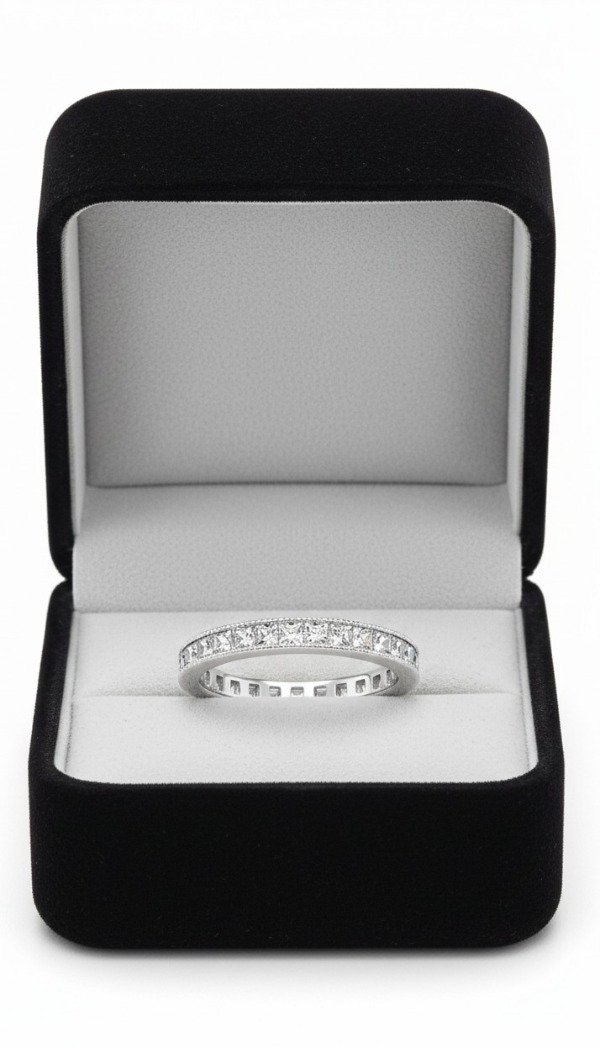 Producto - Alianza antigua plata 925 cincelada con cubics carre - 2