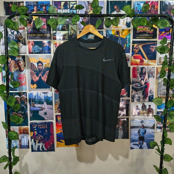 Producto - REMERA NIKE COLORBLOCK